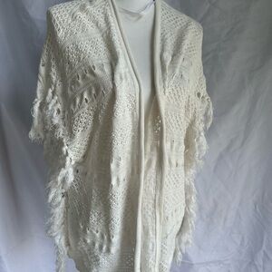 Elegant Cream Knit Women's Sweater vest